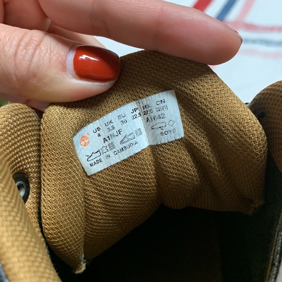 Beautiful stylish Timberlands Perfect for Winter. - Picture 4 of 4